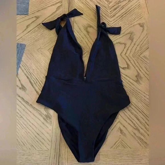 Aerie black one piece swimsuit, adjustable ties size large - Picture 2 of 5